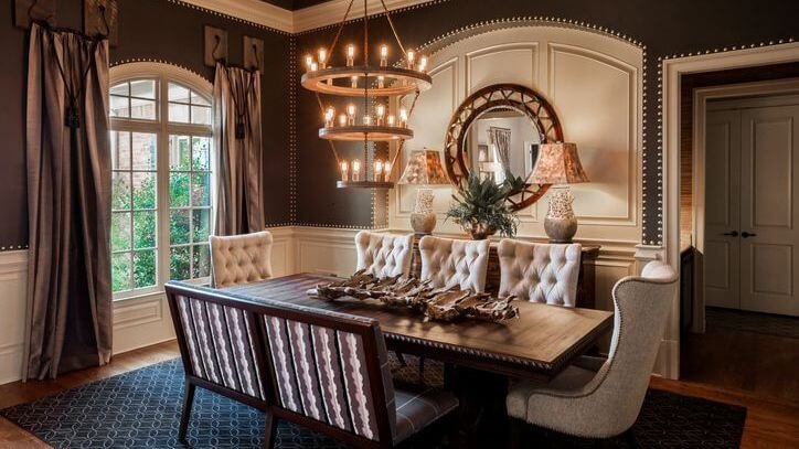 Antiques buyers Folly Beach South Carolina. Updated 2025